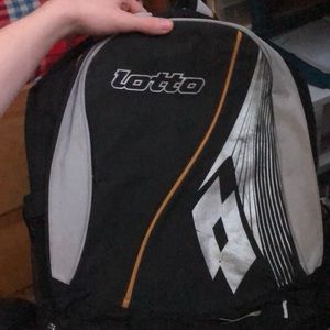 Backpack/schoolbag, vintage condition, nothing broken, gets the job done